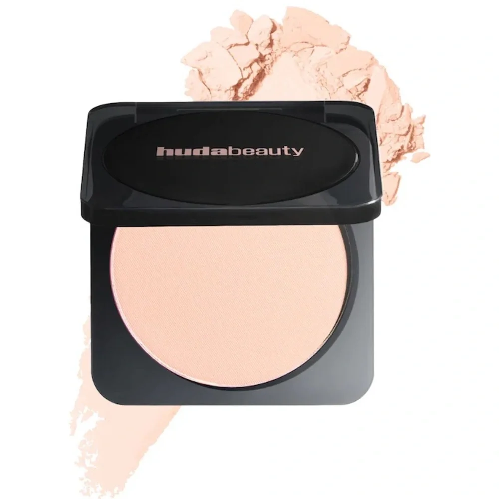 Huda Beauty Peach Cupcake Easy Baked Pressed Powder- medium neutral warm tones